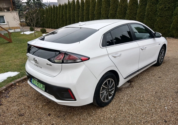 Hyundai IONIQ cena 71500 przebieg: 124000, rok produkcji 2019 z Chęciny małe 137